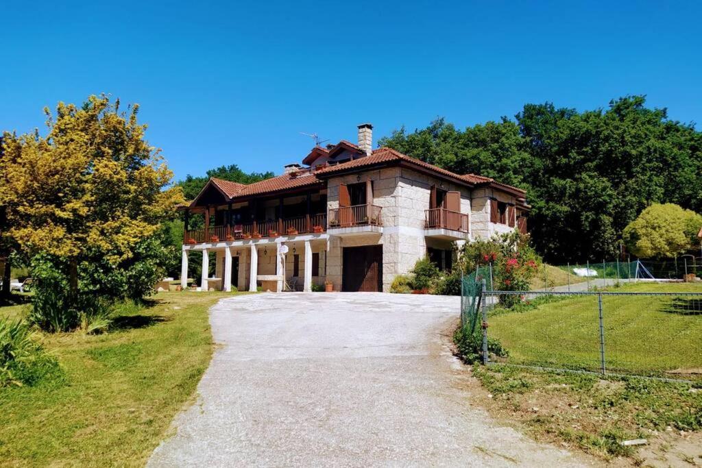 Espectacular Casa Con Piscina En Allariz Zewnętrze zdjęcie